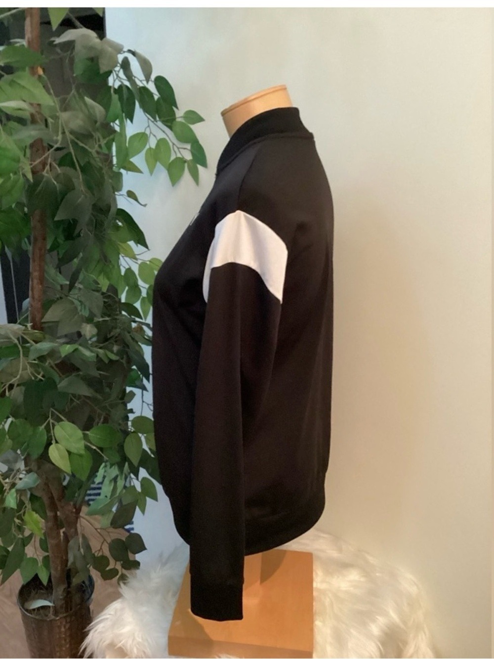 Puma Black Full Zip Track Jacket Women’s Size XL Athletic Activewear Jacket - Picture 9 of 14